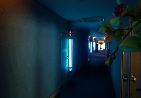 千葉の幕張メッセから2.4kmのホテル アイル (大人専用)は、無料Wi-Fi付きのお部屋、テラスを提供する2つ星のラブホテルです。