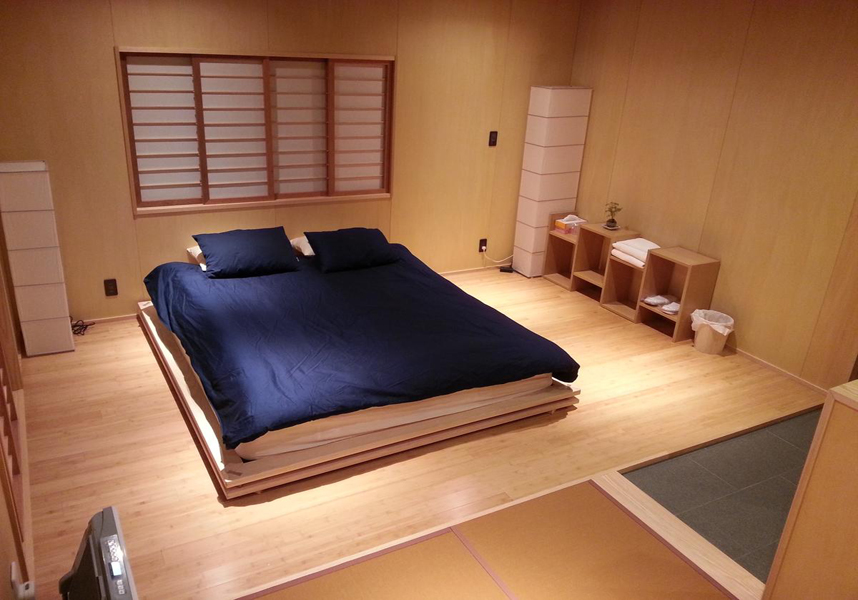 赤倉温泉スキー場から徒歩1分、杉ノ原スキー場から4.4kmの場所にあり、無料Wi-Fiを提供しています。