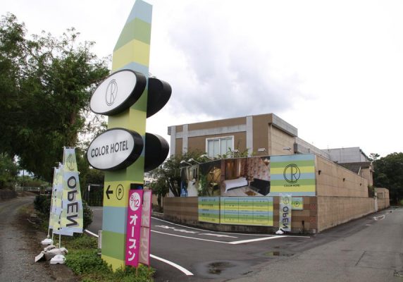 熊本空港カントリークラブまで3.7 km、ジョイフル西原店レストラン0.8 km、熊本空港2.1 kmです。