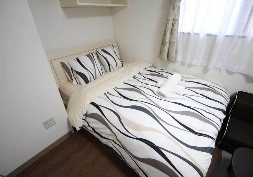 TQ35 apartment in Akihabara area with double bedは、JR浅草橋駅より徒歩4分の場所に位置する宿泊施設で、エアコンを完備しています。キッチン(冷蔵庫付)が備わります。