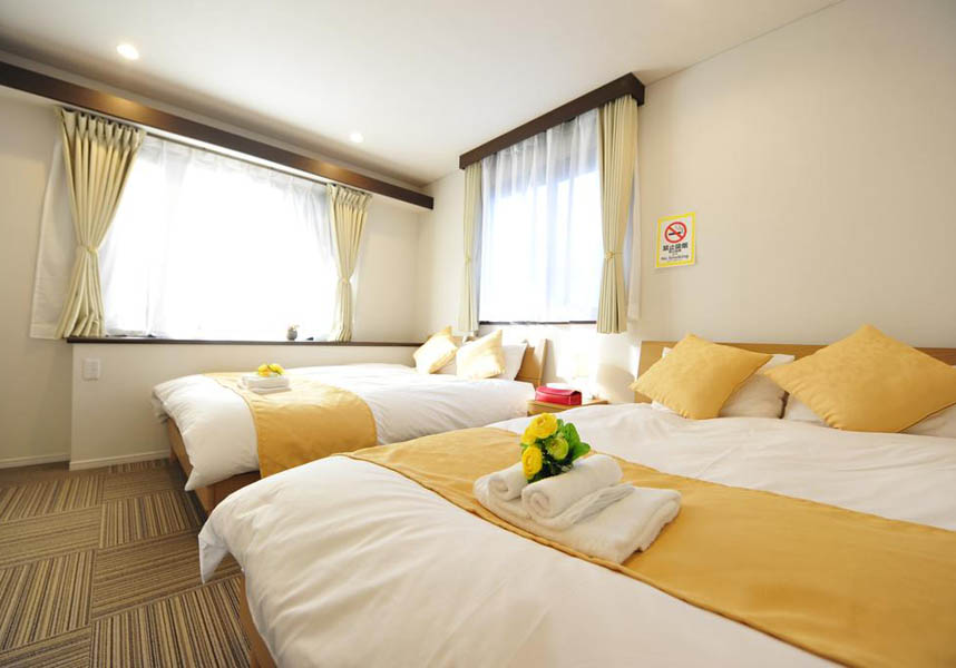 Asakusa Kei Houseは、テラス、専用バルコニーを提供しています。別荘には設備の整ったキッチン、バスルーム2室、薄型テレビが備わります。